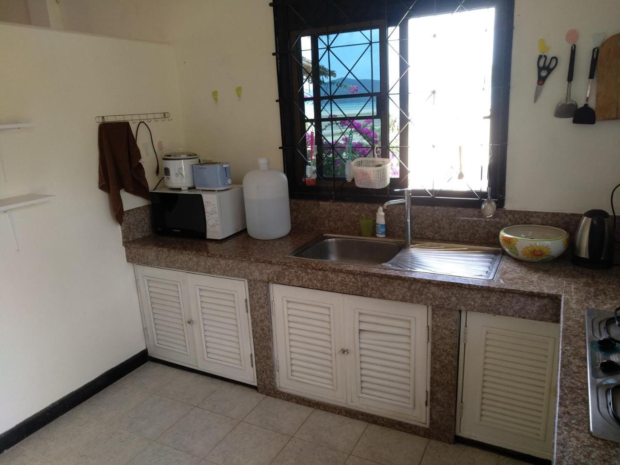 Right On The Beach House Βίλα Taling Ngam Beach Εξωτερικό φωτογραφία