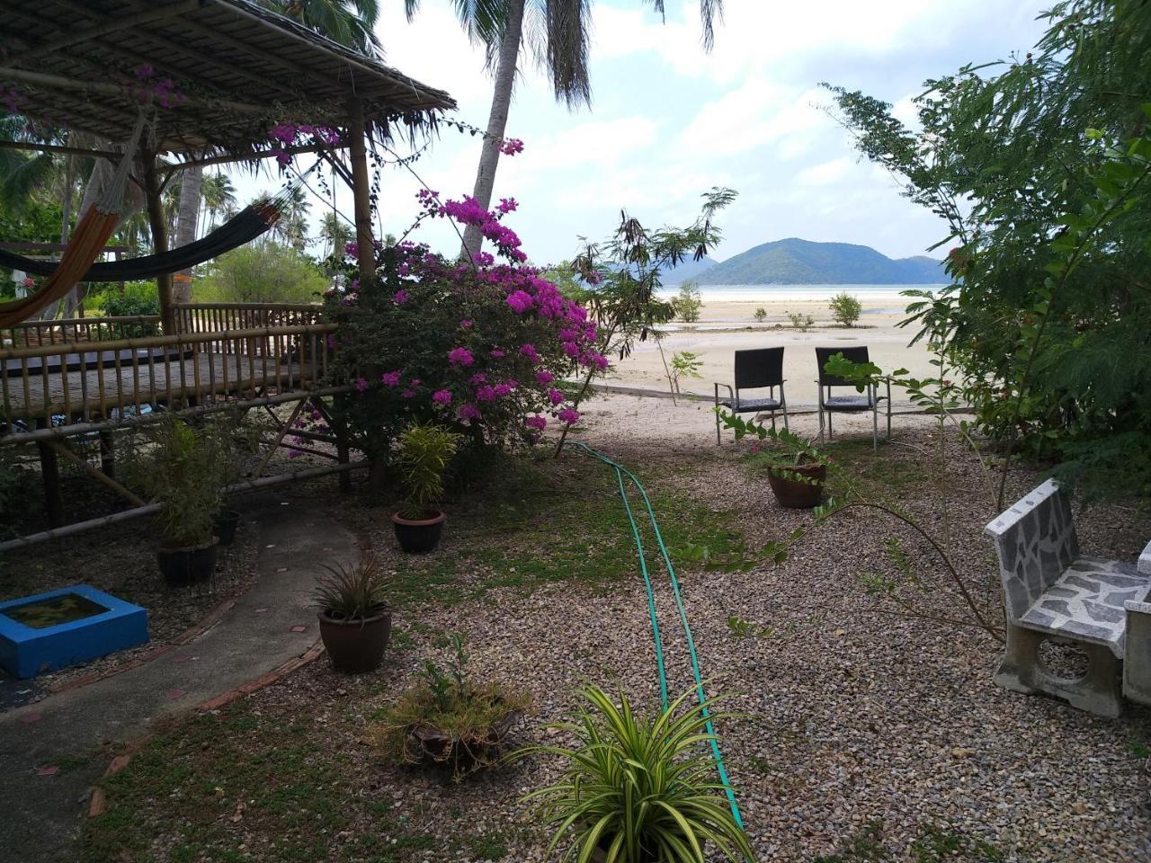 Right On The Beach House Βίλα Taling Ngam Beach Εξωτερικό φωτογραφία